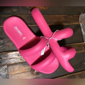 Old Navy Puffer Slides NWT